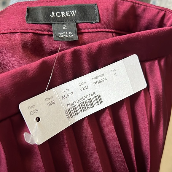 NWT Elegant deep wine Pleated Skirt midi mid length - Picture 4 of 4